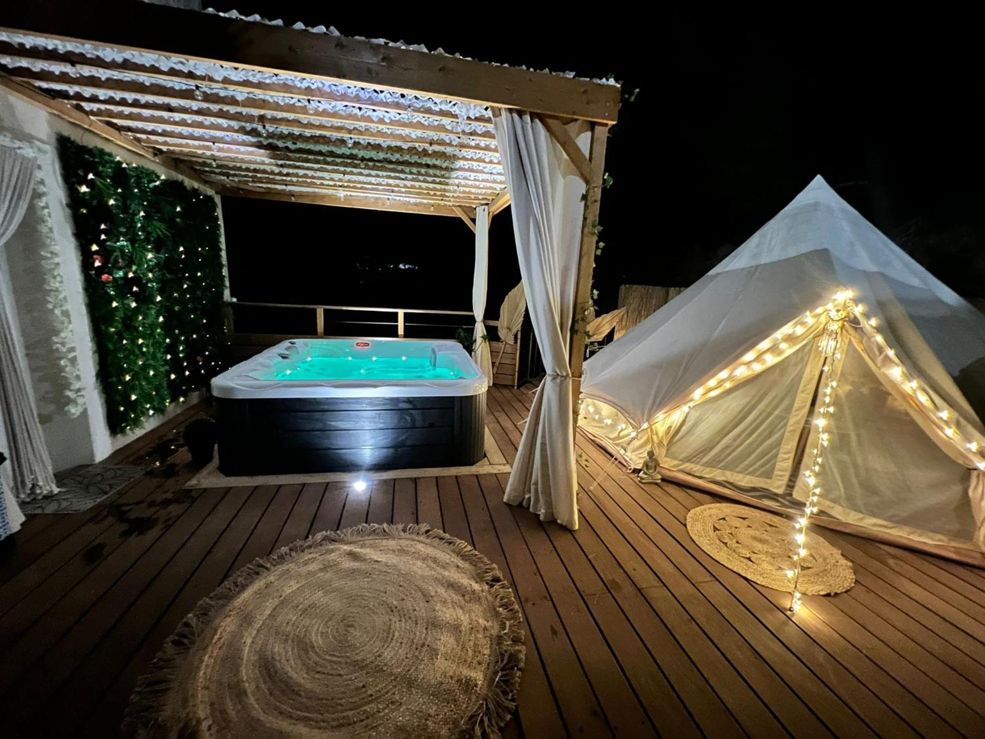 Love Room Tente Lodge Spa Mfg Chez C&C, Exclusivement Reservee Aux Adultes Cantaron 외부 사진