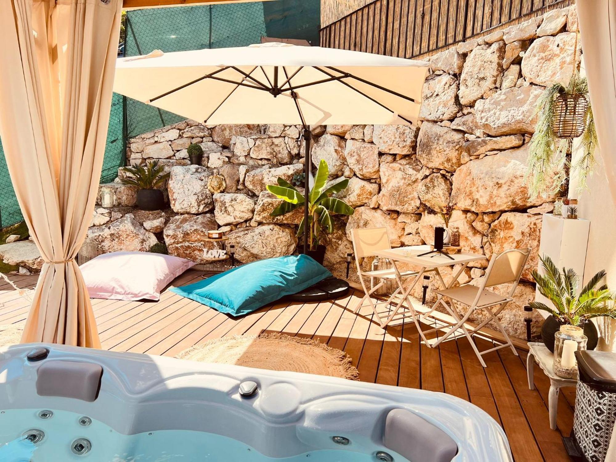 Love Room Tente Lodge Spa Mfg Chez C&C, Exclusivement Reservee Aux Adultes Cantaron 외부 사진